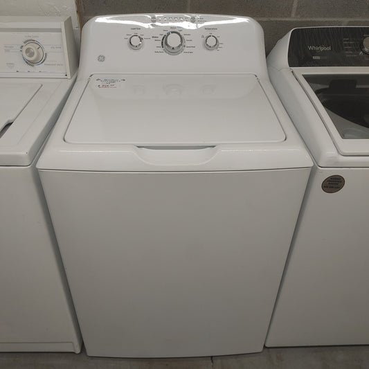 Used GE 4.2 cubic foot top load washer with agitator