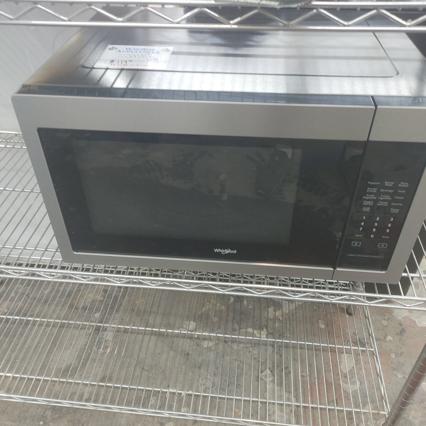 Used Whirlpool 1.7 Cubic ft countertop Microwave