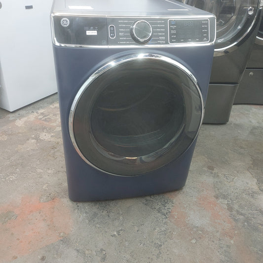 Used GE 7.8 cubic foot Natural Gas dryer with Wi-Fi smart control