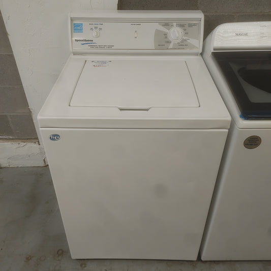 Used Speed Queen 3.1 Cubic ft Commercial Top Load Washer with Agitator