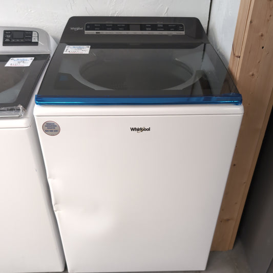 New with damage Whirlpool 5.3 cubic foot top load load and go washer with 2-in-1 removable agitator, load and go feature and remote enable Wi-Fi