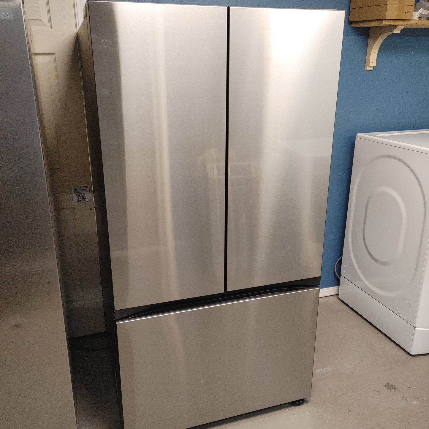 New Samsung 30.1 CUBIC FT Stainless French Door woth ice